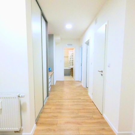 Brand New Apartment By Hockey Stadium Bratislava Bagian luar foto